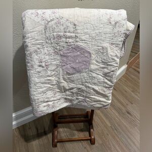Vintage-Inspired Floral Quilt in Cream and Lavendar